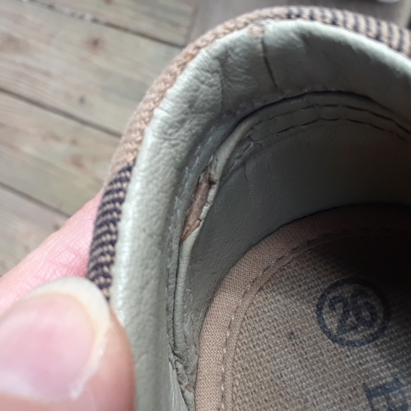 Burberry toddler slip-ons - Picture 6 of 8